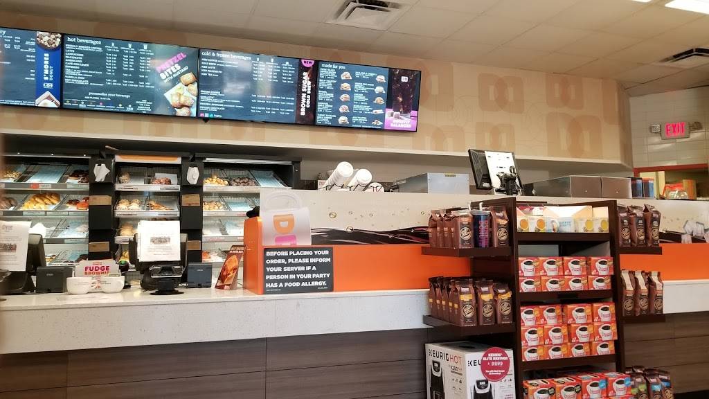 Dunkin | bakery | 15301 McGregor Blvd Suite 2, Fort Myers, FL 33908, USA | 2394370071 OR +1 239-437-0071