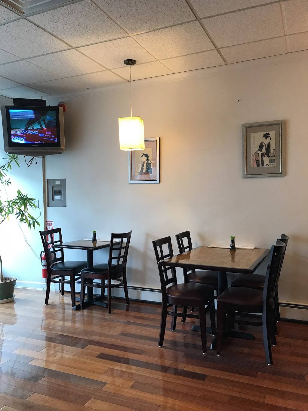 Sake Sushi | restaurant | 375 Centre St, Nutley, NJ 07110, USA | 9732351881 OR +1 973-235-1881