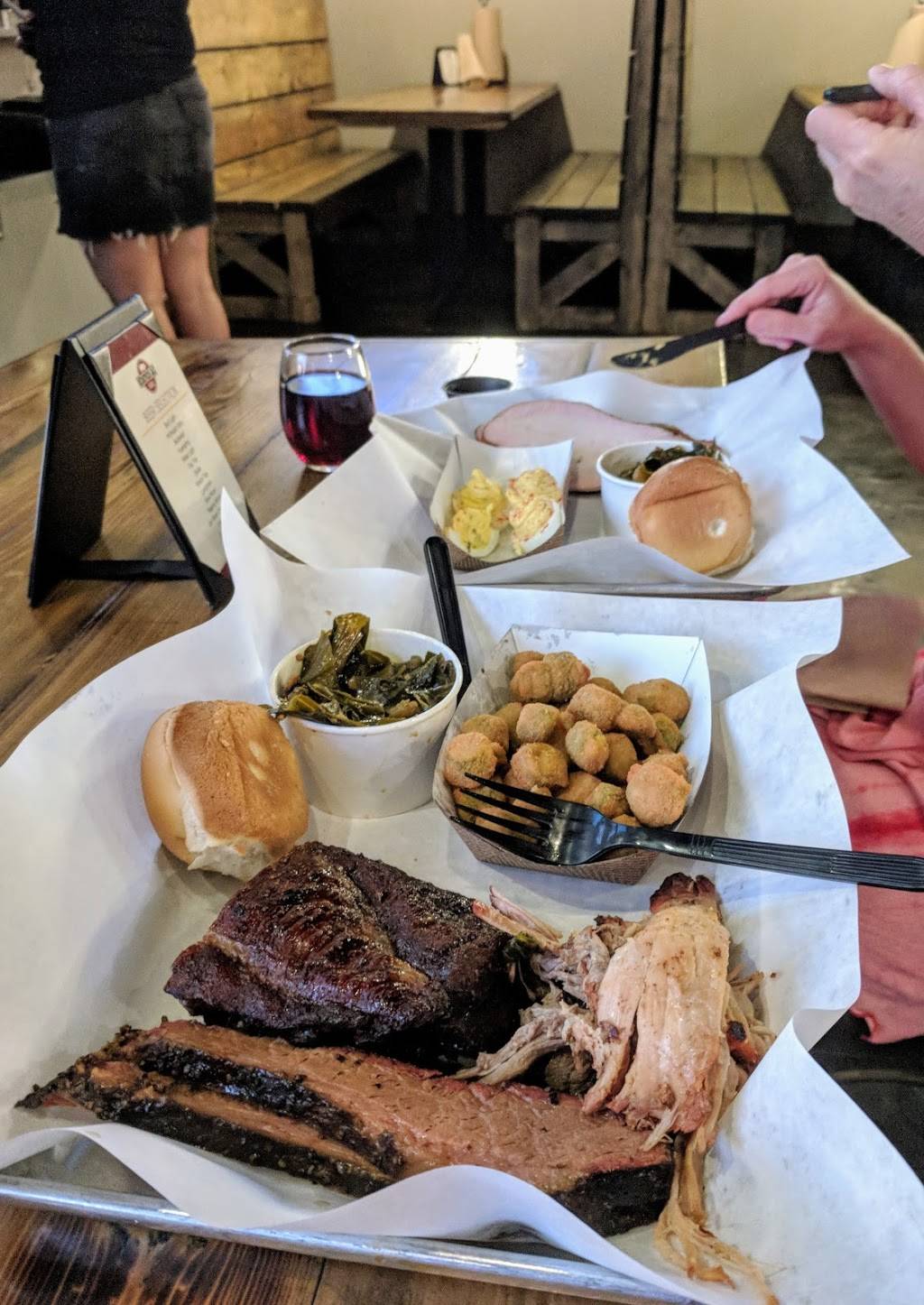 Memphis Jax BBQ | restaurant | Shoppes of St. Johns, 10870, US-1, Ponte Vedra Beach, FL 32081, USA | 9043420078 OR +1 904-342-0078