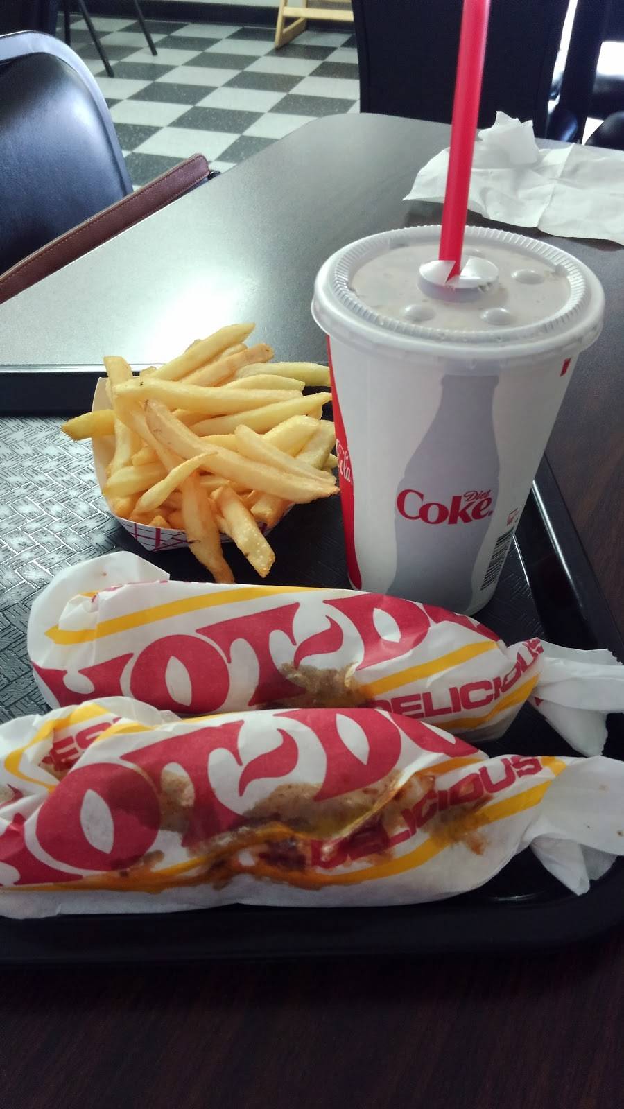 D & D Drive Inn | restaurant | 12410 LA-1, Larose, LA 70373, USA | 9856933136 OR +1 985-693-3136