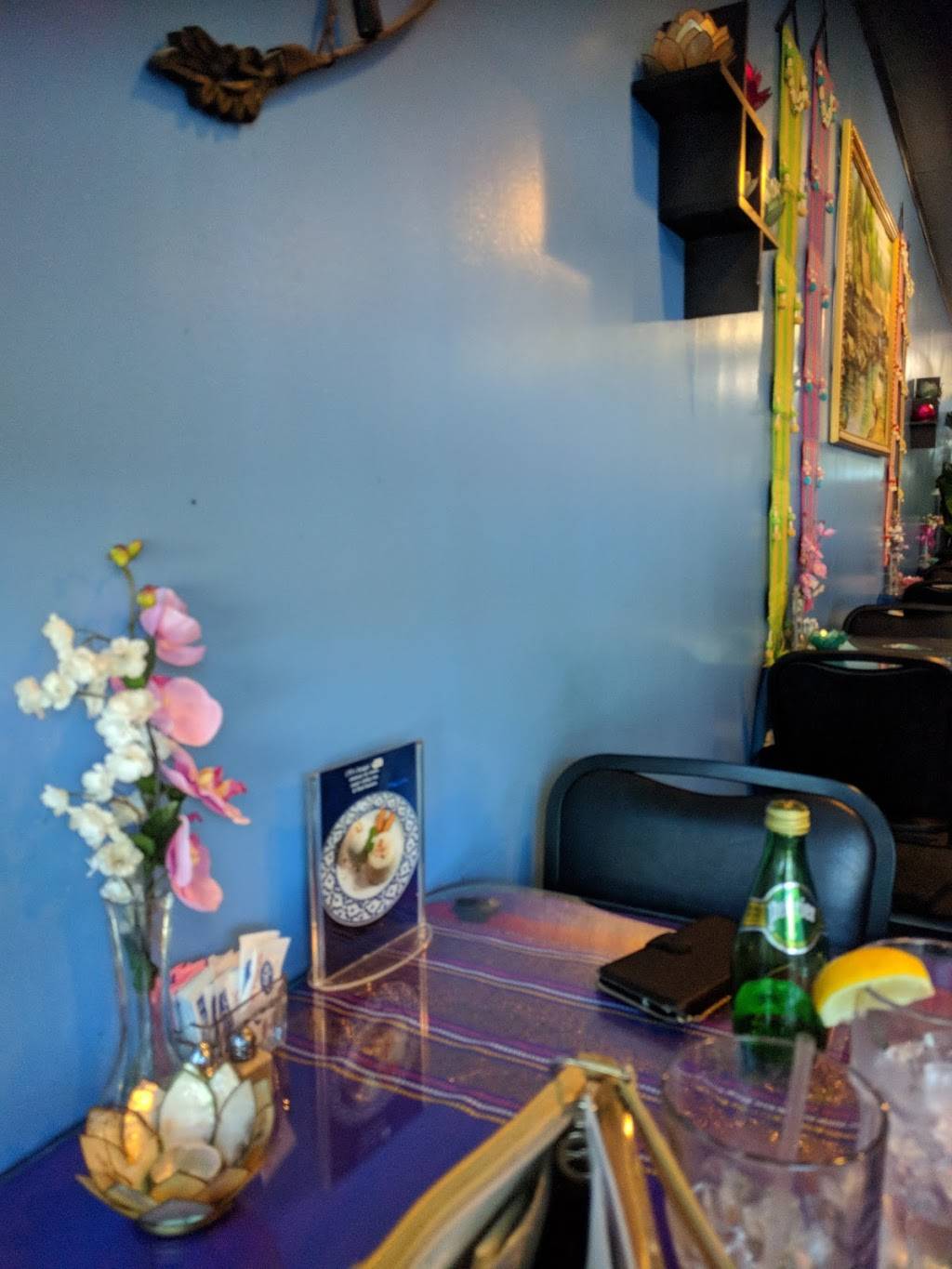 Little Thai Cafe | restaurant | 1810 S Pinellas Ave # I, Tarpon Springs, FL 34689, USA | 7279451400 OR +1 727-945-1400