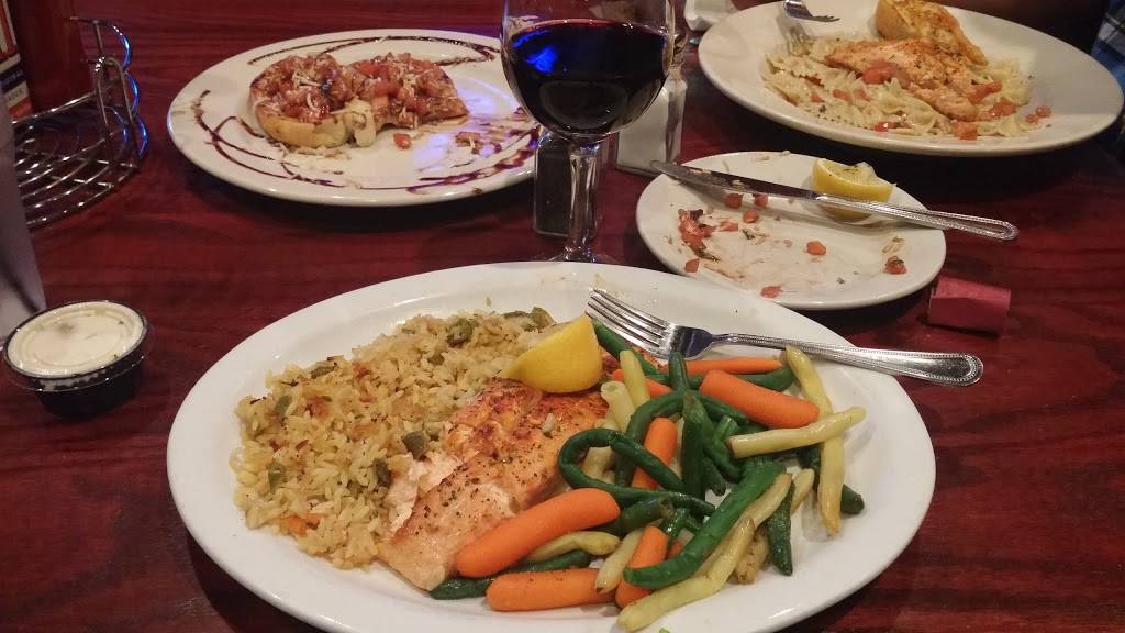 Banushis Bar & Grill | restaurant | 800 Nygaard St, Stoughton, WI 53589, USA | 6088733700 OR +1 608-873-3700