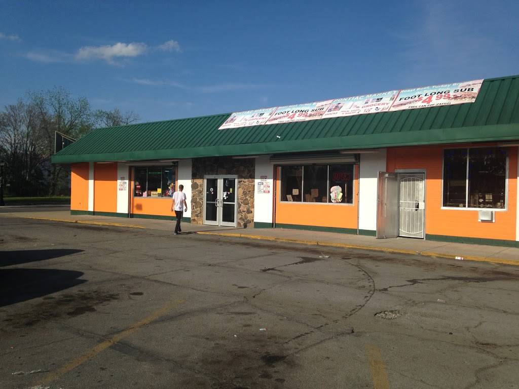 Pontiac Mall | shopping mall | 3400, 1108 E Pontiac St, Fort Wayne, IN 46803, USA | 2604564802 OR +1 260-456-4802