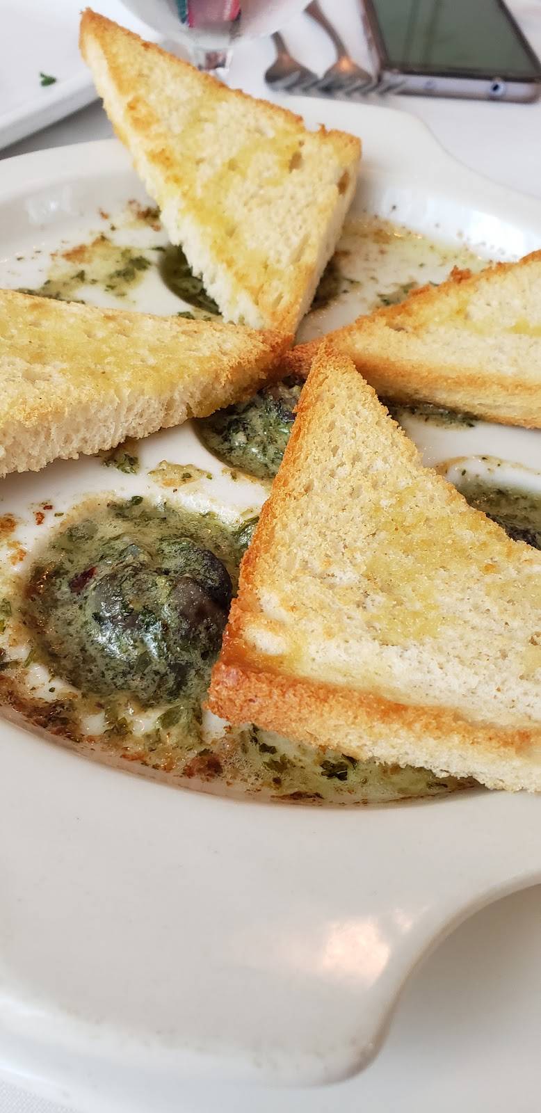 La Becasse Restaurant | restaurant | 9001 S Dunns Farm Rd, Maple City, MI 49664, USA | 2313343944 OR +1 231-334-3944