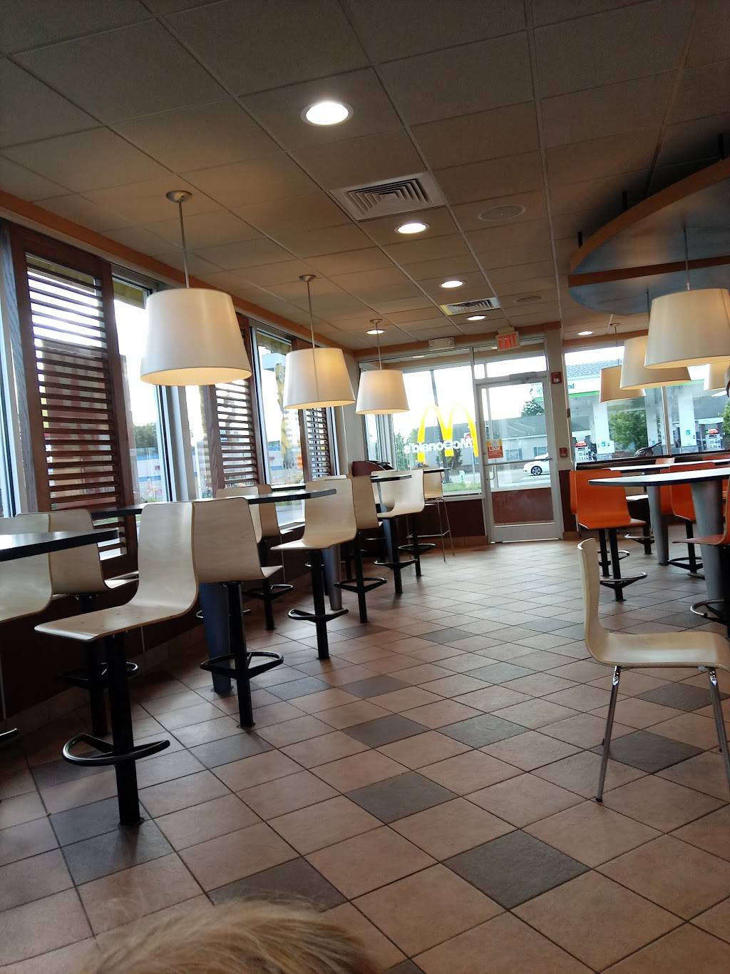 McDonalds | cafe | 111 Main St, South Glens Falls, NY 12803, USA | 5187612430 OR +1 518-761-2430