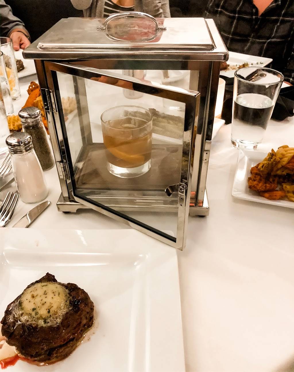 Galeria | restaurant | 4979 New Broad St, Orlando, FL 32814, USA | 4075433279 OR +1 407-543-3279