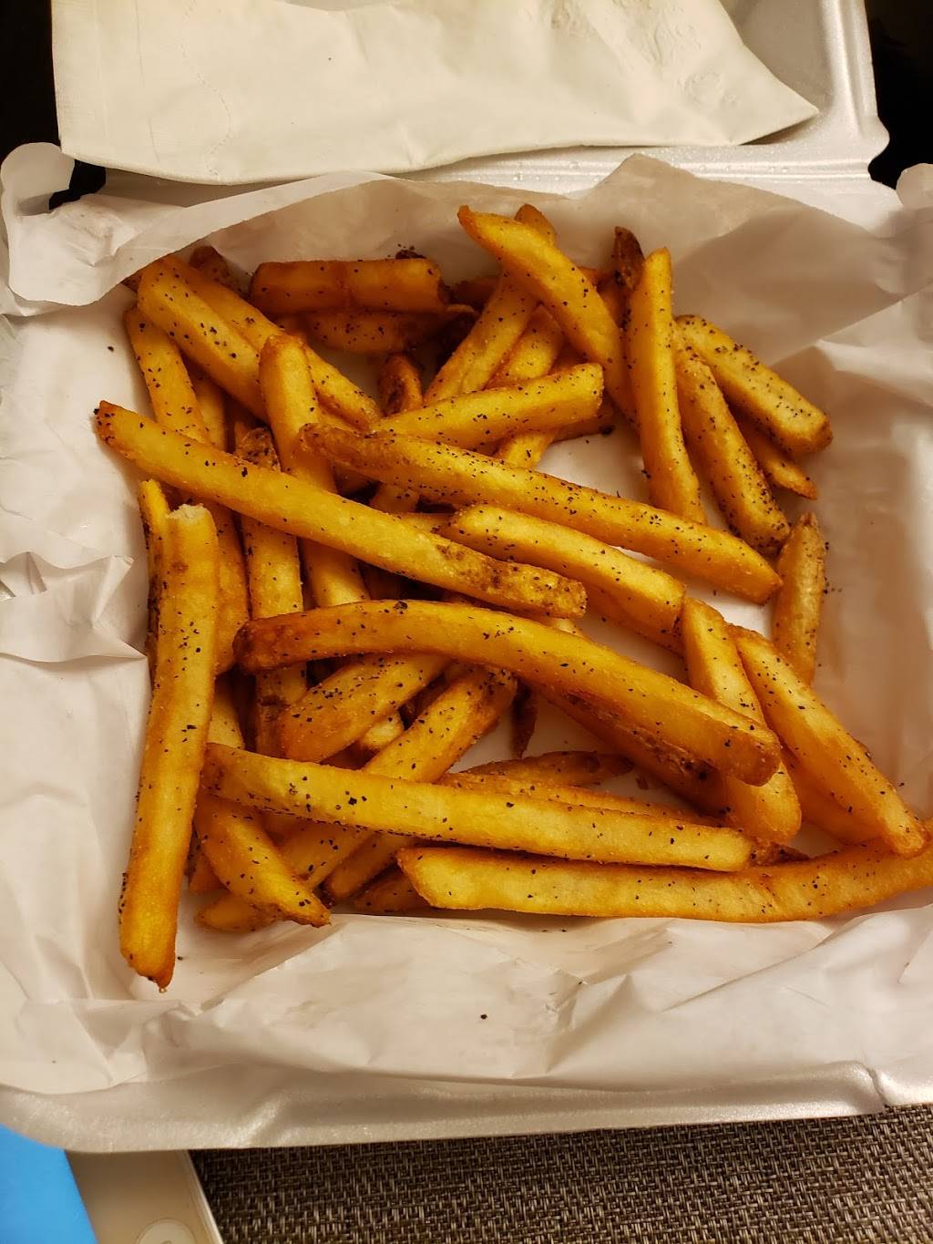 Trilogy Burger Bistro | restaurant | 20079 Stone Oak Pkwy #3100, San Antonio, TX 78258, USA | 2106004129 OR +1 210-600-4129