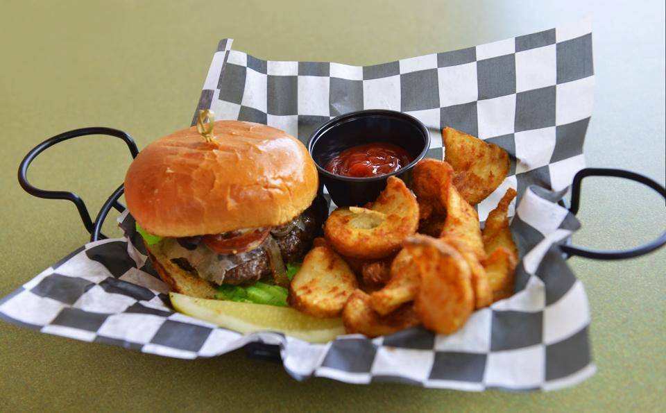 Cali "O" Burgers | restaurant | 1290 University Ave, San Diego, CA 92103, USA | 6196929999 OR +1 619-692-9999