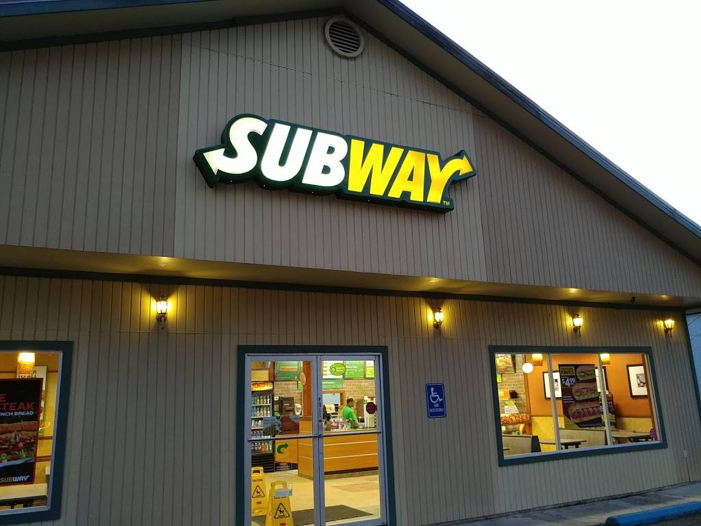 Subway | meal takeaway | 31727 Hwy 22, Springfield, LA 70462, USA | 2252940050 OR +1 225-294-0050
