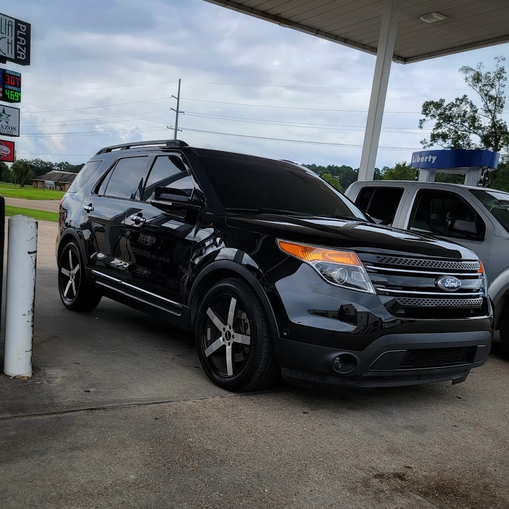 Frogs at Magnolia Beach | restaurant | A, 1200, 6865 Magnolia Beach Rd, Denham Springs, LA 70706, USA | 2252437671 OR +1 225-243-7671