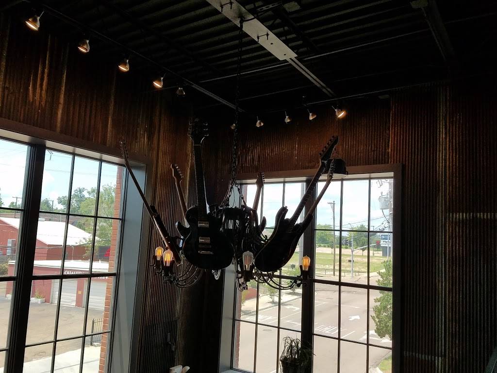 The Iron Horse Grill | restaurant | 320 W Pearl St, Jackson, MS 39203, USA | 6013980151 OR +1 601-398-0151