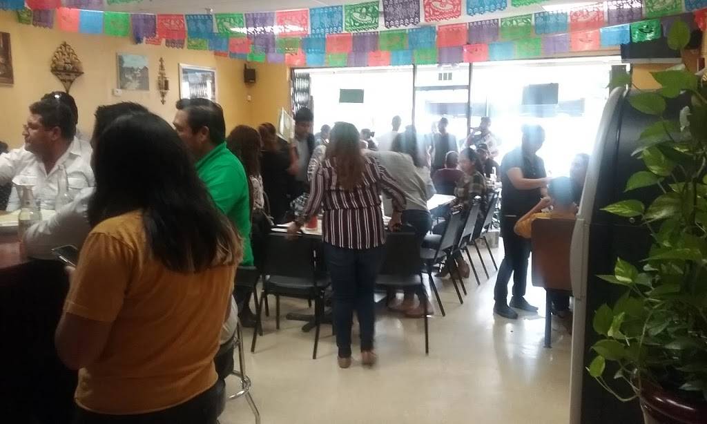 Los Pinos Mexican Restaurant | restaurant | 911 N Wendover Rd, Charlotte, NC 28211, USA | 9802564342 OR +1 980-256-4342