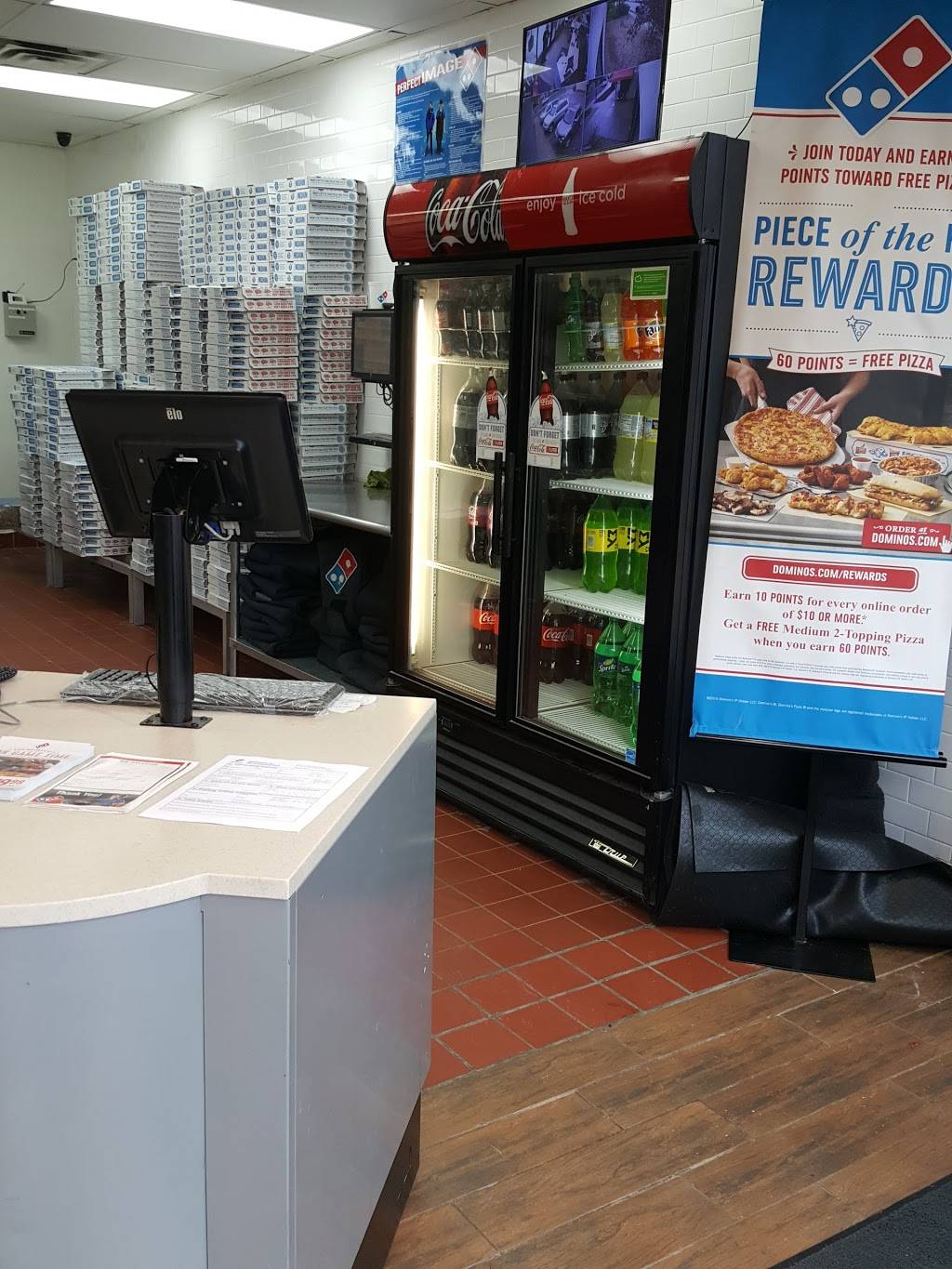 Dominos Pizza | meal delivery | 4552 Bloomington Ave, Minneapolis, MN 55407, USA | 6128233030 OR +1 612-823-3030