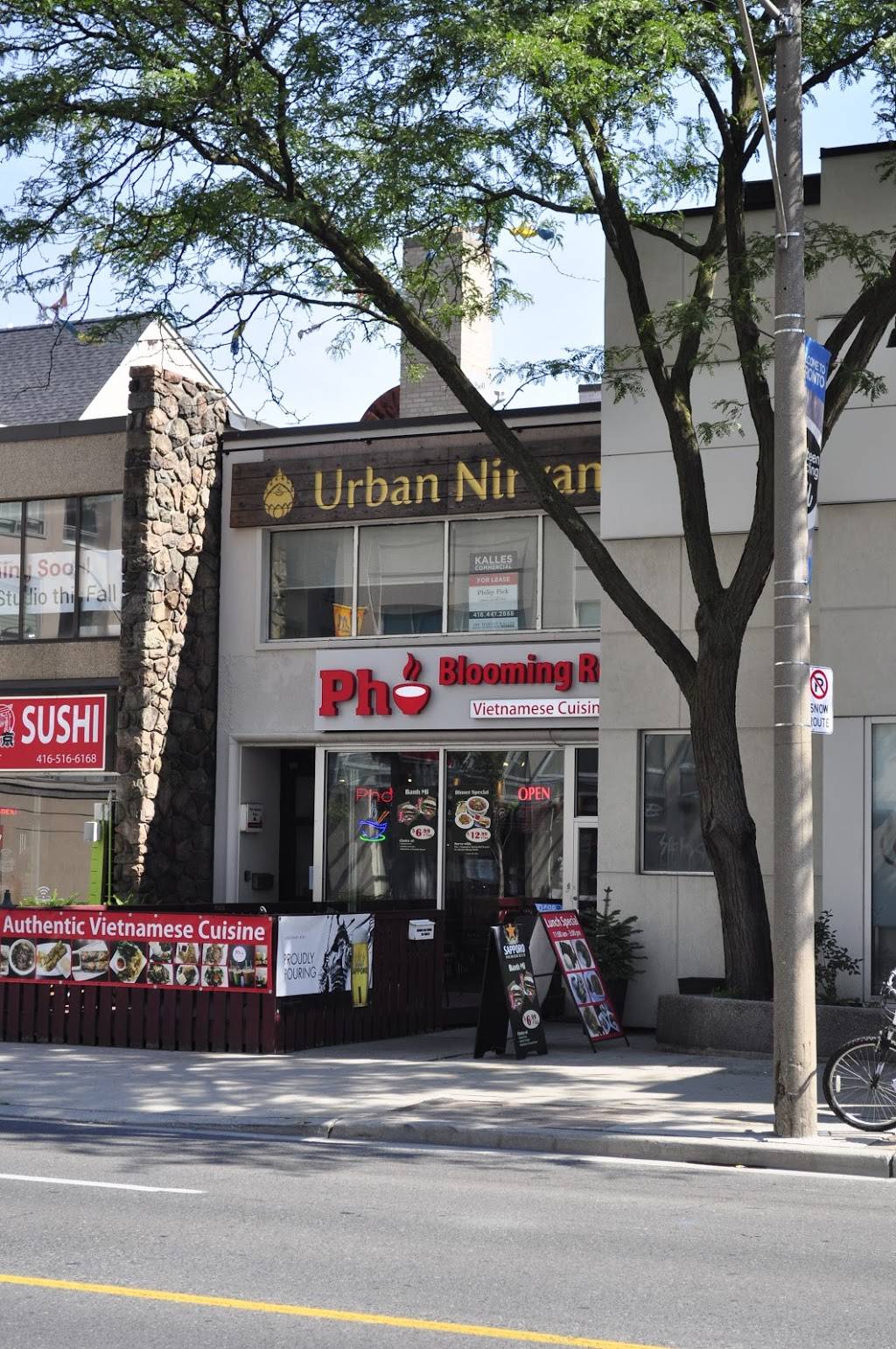 Pho Blooming Rose | meal takeaway | 895 Yonge St, Toronto, ON M4W 2H2, Canada | 4169622825 OR +1 416-962-2825