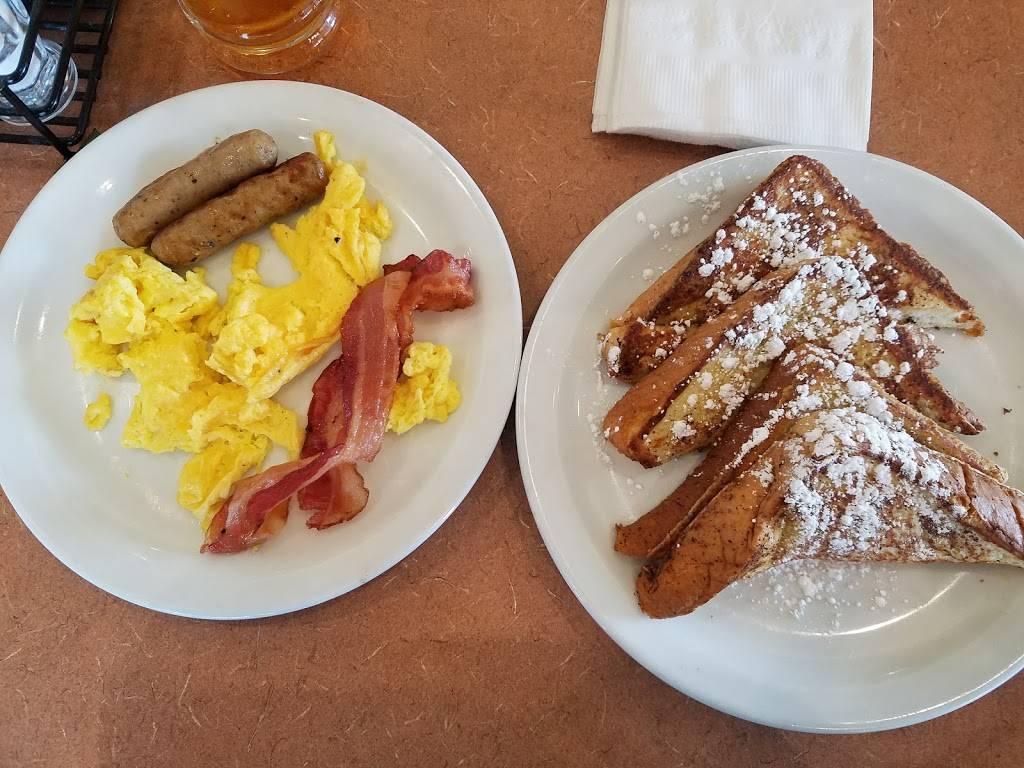 Dennys | restaurant | 9567 Dyer St, El Paso, TX 79924, USA | 9157514015 OR +1 915-751-4015