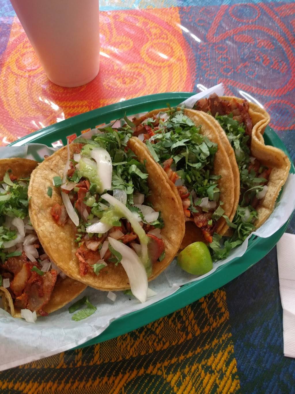 Taqueria Los Barrilitos | restaurant | 3518 W 25th St, Chicago, IL 60623, USA | 7736730102 OR +1 773-673-0102