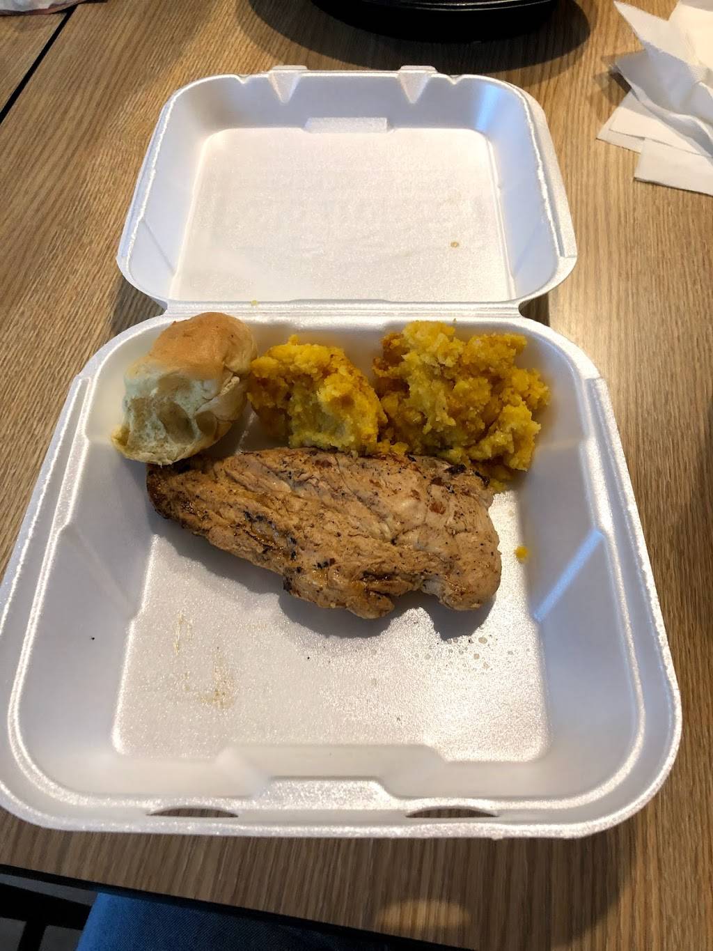 Pollo Tropical | restaurant | 2314 Tyrone Blvd N, St. Petersburg, FL 33710, USA | 7272015825 OR +1 727-201-5825