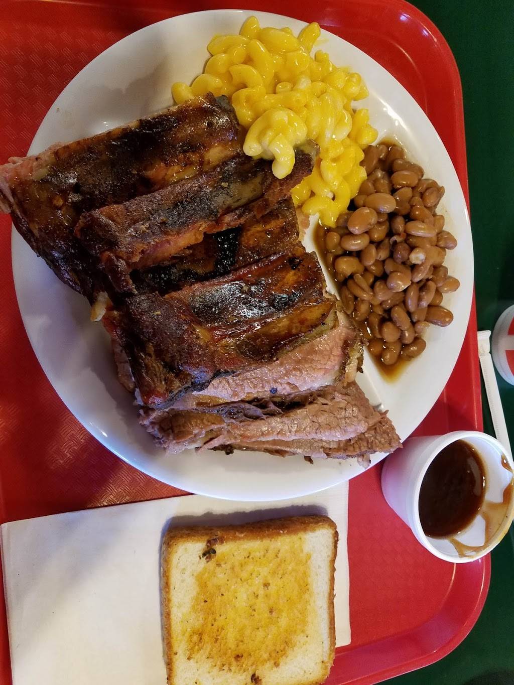 Soulmans Bar-B-Que | restaurant | 818 Interstate Hwy 30, Royse City, TX 75189, USA | 9726360000 OR +1 972-636-0000