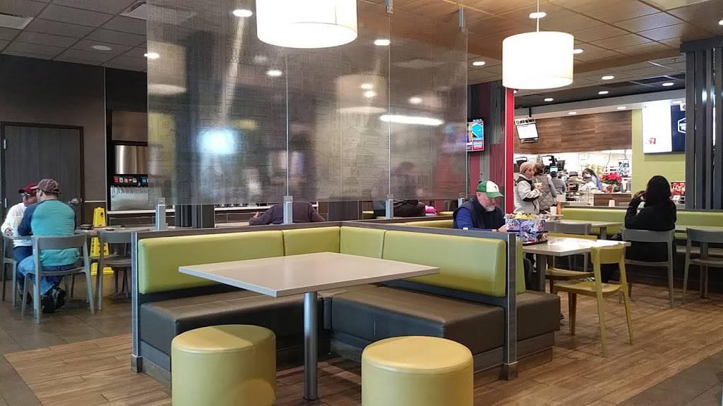 McDonalds | cafe | 2915 Main St, Glastonbury, CT 06033, USA | 8606331731 OR +1 860-633-1731