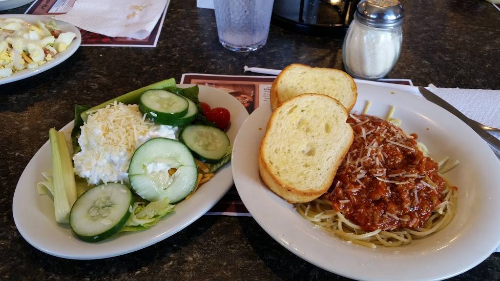 Pizza Hut | meal takeaway | 1475 N Main St, Beaver Dam, KY 42320, USA | 2702747959 OR +1 270-274-7959