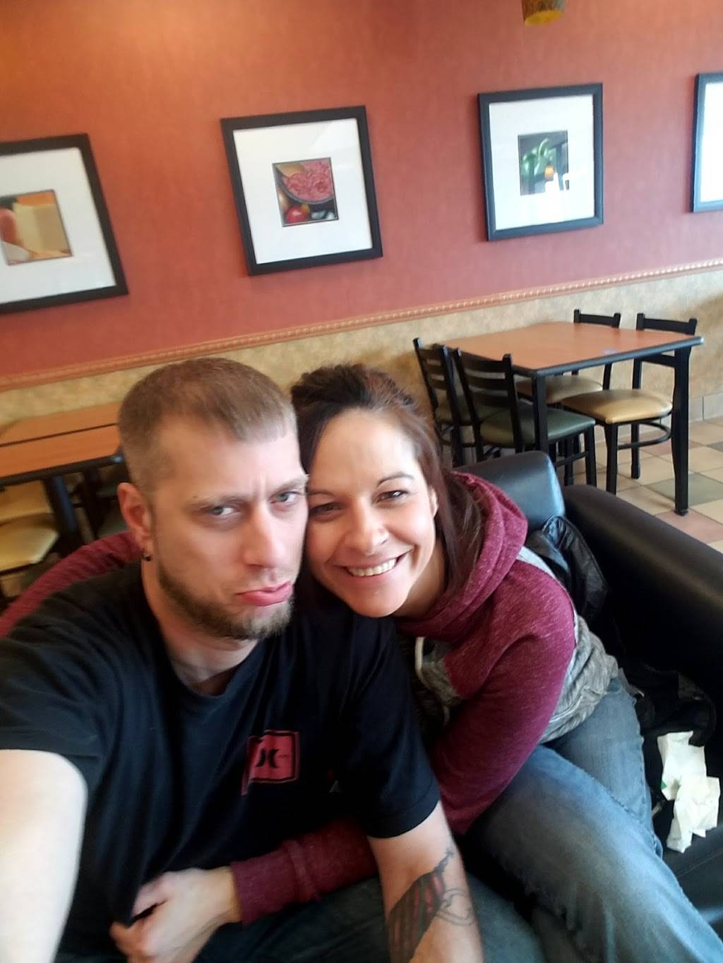 Subway | meal takeaway | 10903 NW, MO-45, Parkville, MO 64152, USA | 8163823833 OR +1 816-382-3833