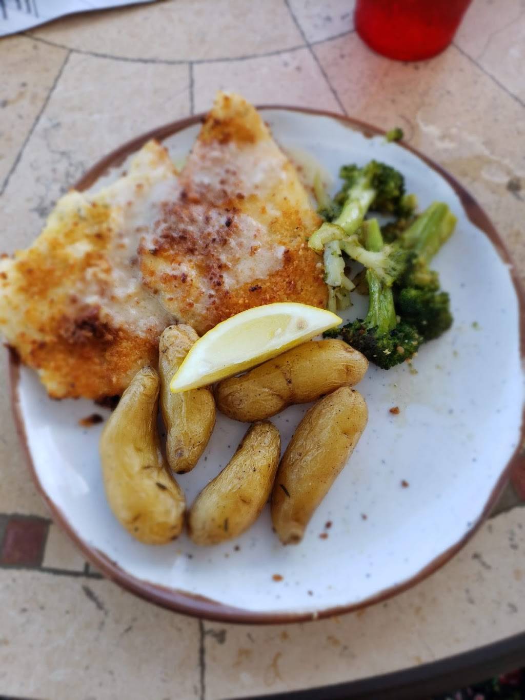 Crabbys Dockside Ft. Pierce | restaurant | 2 Avenue A, Fort Pierce, FL 34950, USA | 7722525672 OR +1 772-252-5672