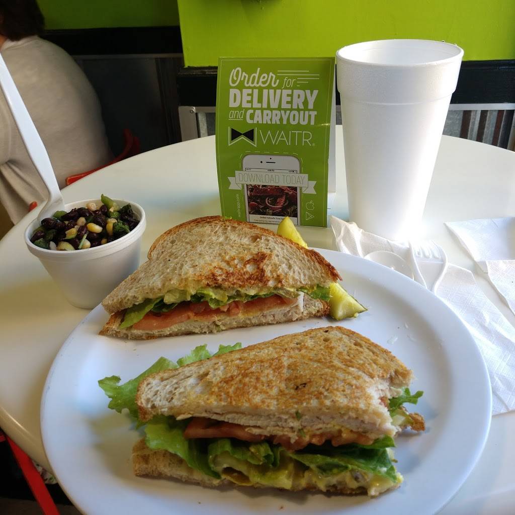 Mindy Bs Deli | restaurant | 828 Georgia Ave, Chattanooga, TN 37402, USA | 4235217932 OR +1 423-521-7932