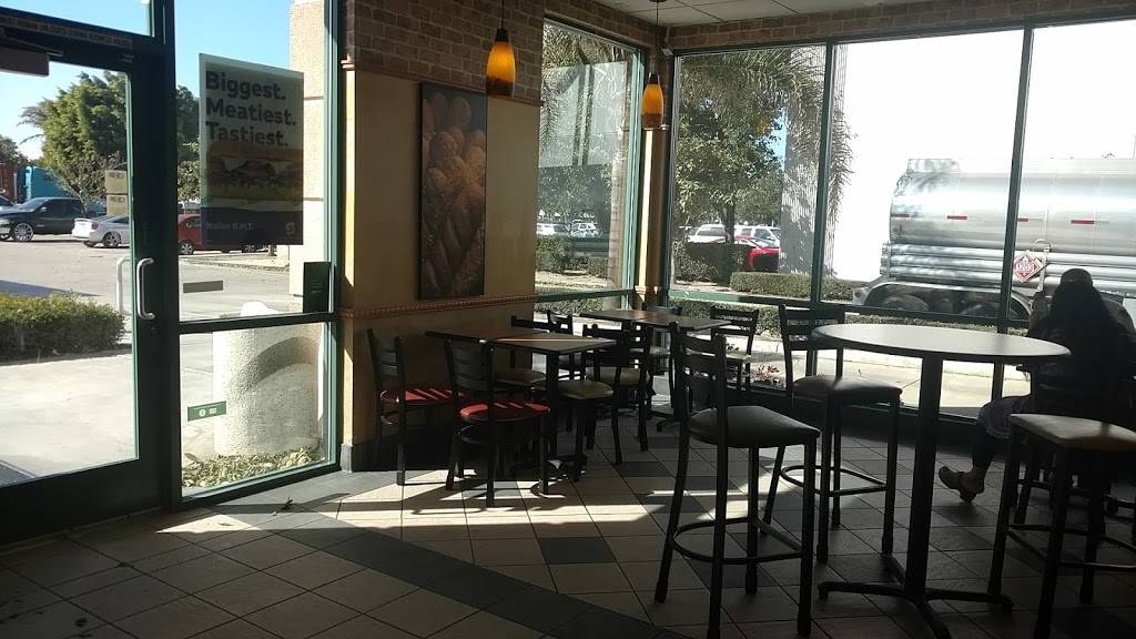 Subway | restaurant | 200 N Del Norte Blvd Unit B, Oxnard, CA 93030, USA | 8054856220 OR +1 805-485-6220