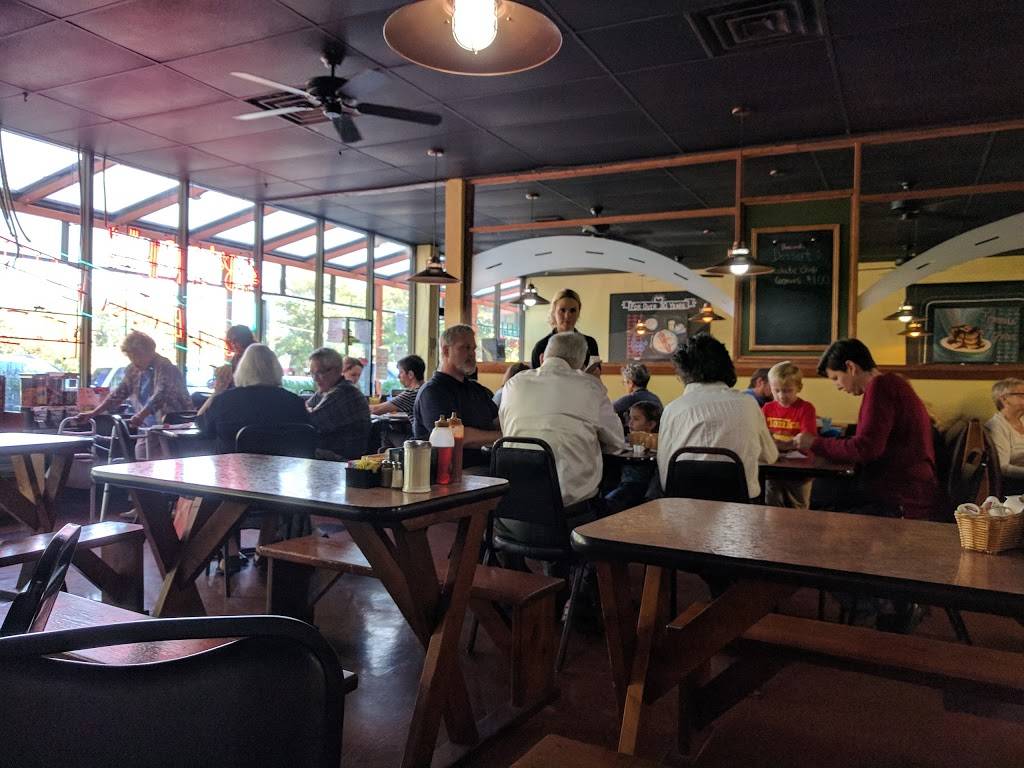 43rd Street Deli & Breakfast House | restaurant | 4401 NW 25 Pl, Gainesville, FL 32606, USA | 3523732927 OR +1 352-373-2927