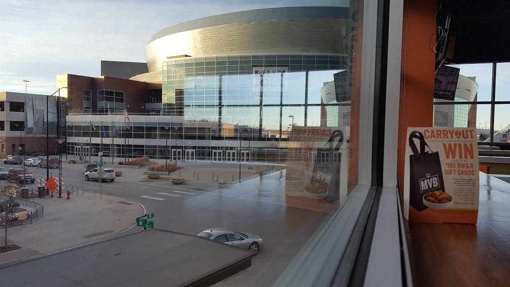 Buffalo Wings & Rings | restaurant | 3845 Village Ln, Lincoln, NE 68516, USA | 4022619464 OR +1 402-261-9464