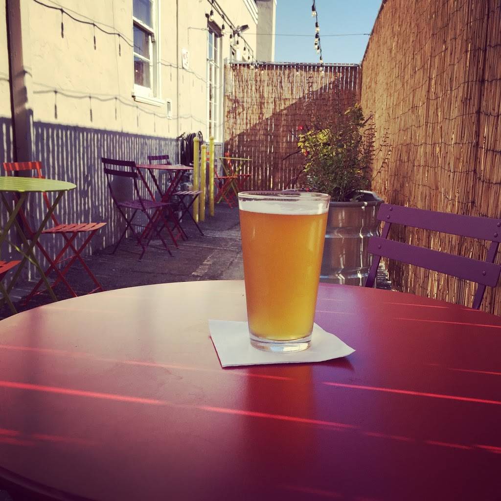 The StandBy | restaurant | 935 Airport Blvd, South San Francisco, CA 94080, USA | 6505888300 OR +1 650-588-8300