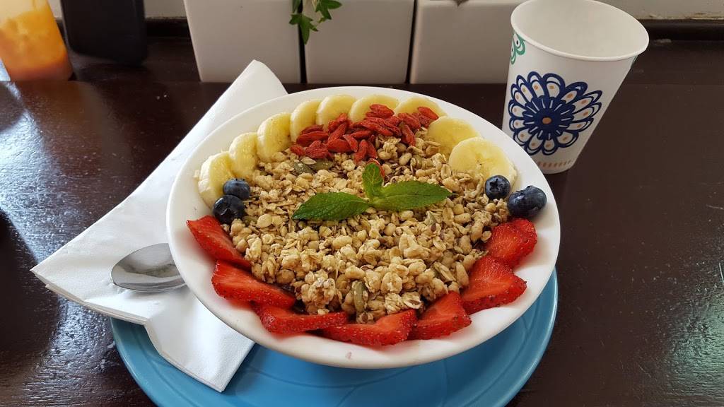 Cafe de Casa | cafe | 2701 Leavenworth St, San Francisco, CA 94133, USA | 4153451055 OR +1 415-345-1055