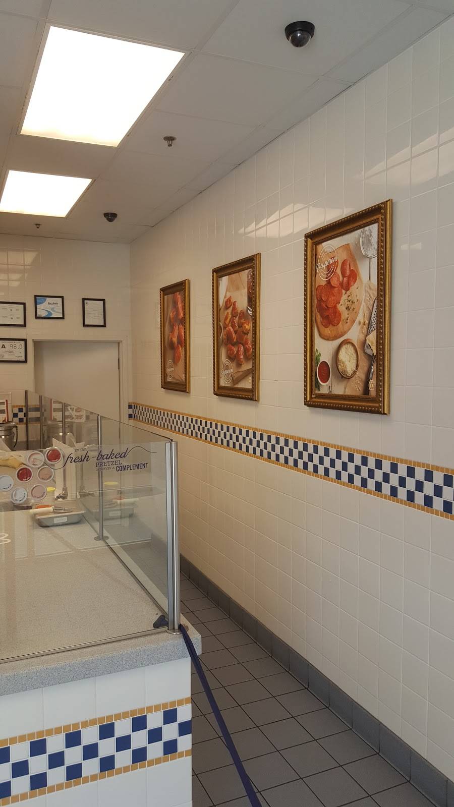 Auntie Annes | restaurant | 4000 Arrowhead Blvd, Mebane, NC 27302, USA | 9193045555 OR +1 919-304-5555