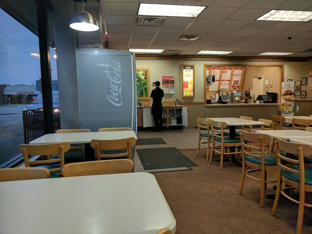 Wendys | restaurant | 15170 E, Bagley Rd, Middleburg Heights, OH 44130, USA | 4404996920 OR +1 440-499-6920