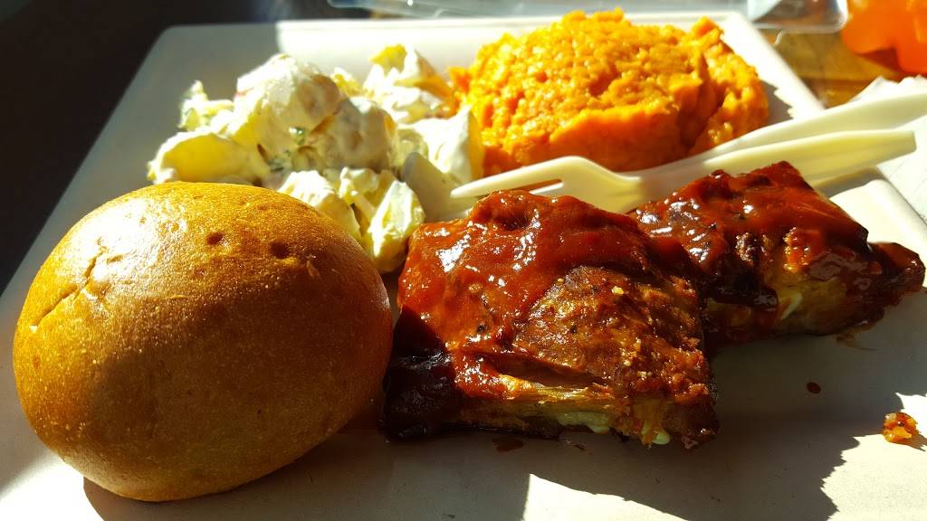 Savor | restaurant | 400 W Big Springs Rd, Riverside, CA 92507, USA | 9518275173 OR +1 951-827-5173