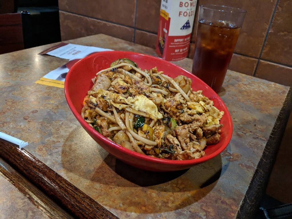 Genghis Grill | restaurant | 7001 Manchester Blvd, Alexandria, VA 22310, USA | 7033134781 OR +1 703-313-4781