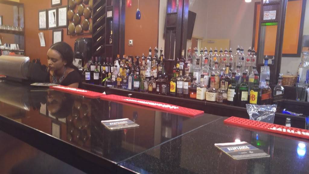 Jolleys Restaurant & Lounge | restaurant | 654 S Pickett St, Alexandria, VA 22304, USA | 5719705360 OR +1 571-970-5360