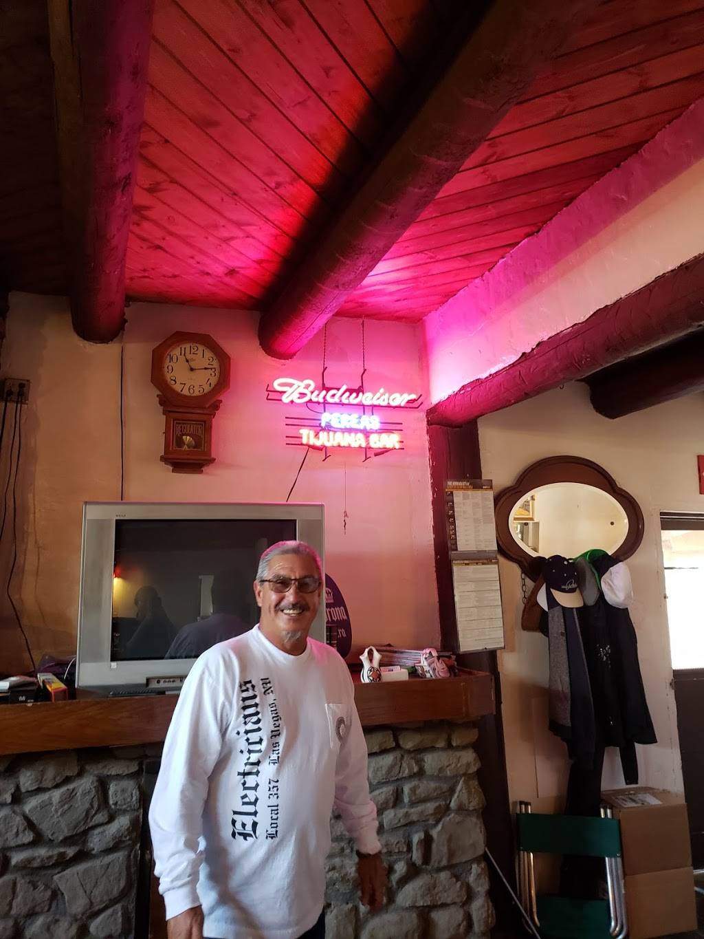 Pereas Restaurant | restaurant | 4590 Corrales Rd, Corrales, NM 87048, USA | 5058982442 OR +1 505-898-2442