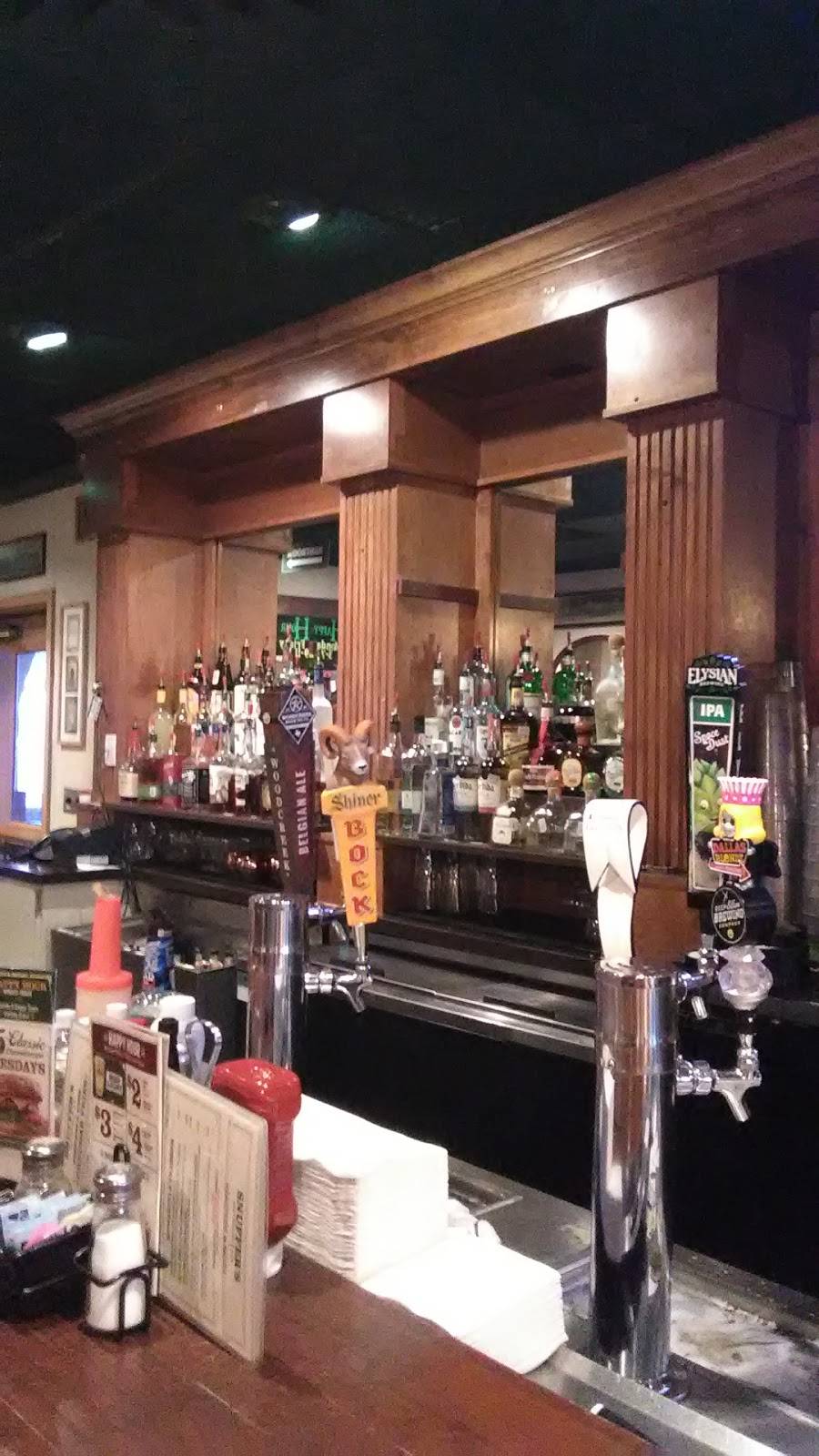 Snuffers Restaurant & Bar | restaurant | 2901 Village Dr, Rockwall, TX 75087, USA | 9727229811 OR +1 972-722-9811