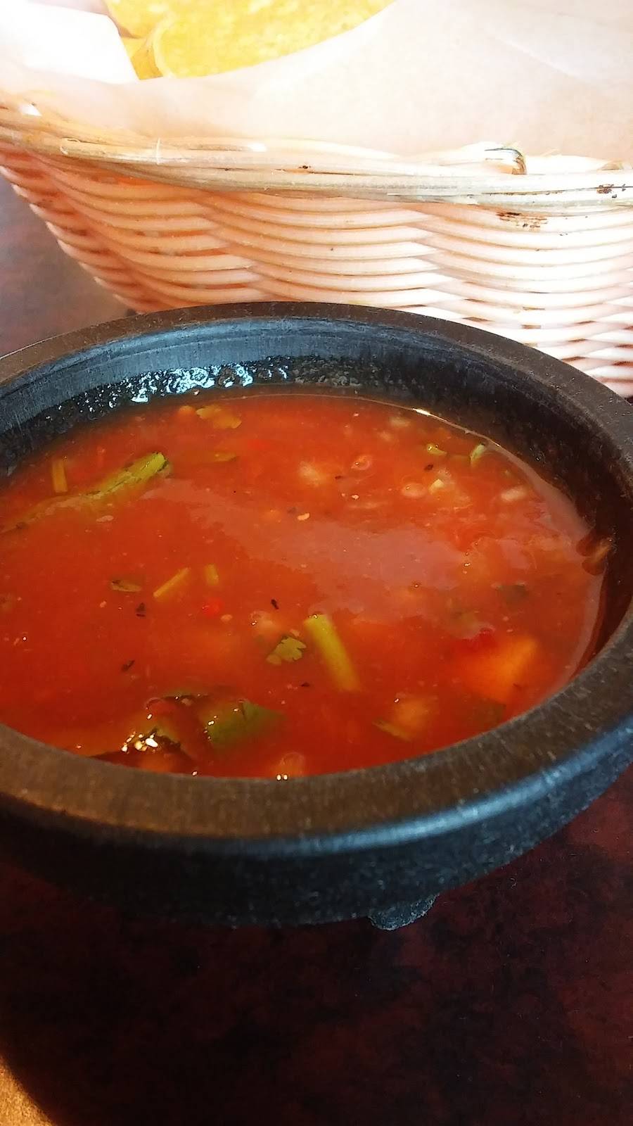 El Toro Family Mexican Restaurant | restaurant | 3100 MO-13, Higginsville, MO 64037, USA | 6605845353 OR +1 660-584-5353