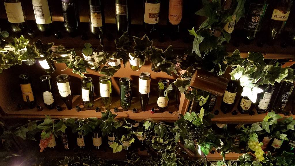 Buca di Beppo Italian Restaurant | restaurant | 505 W Foothill Blvd, Claremont, CA 91711, USA | 9093993287 OR +1 909-399-3287