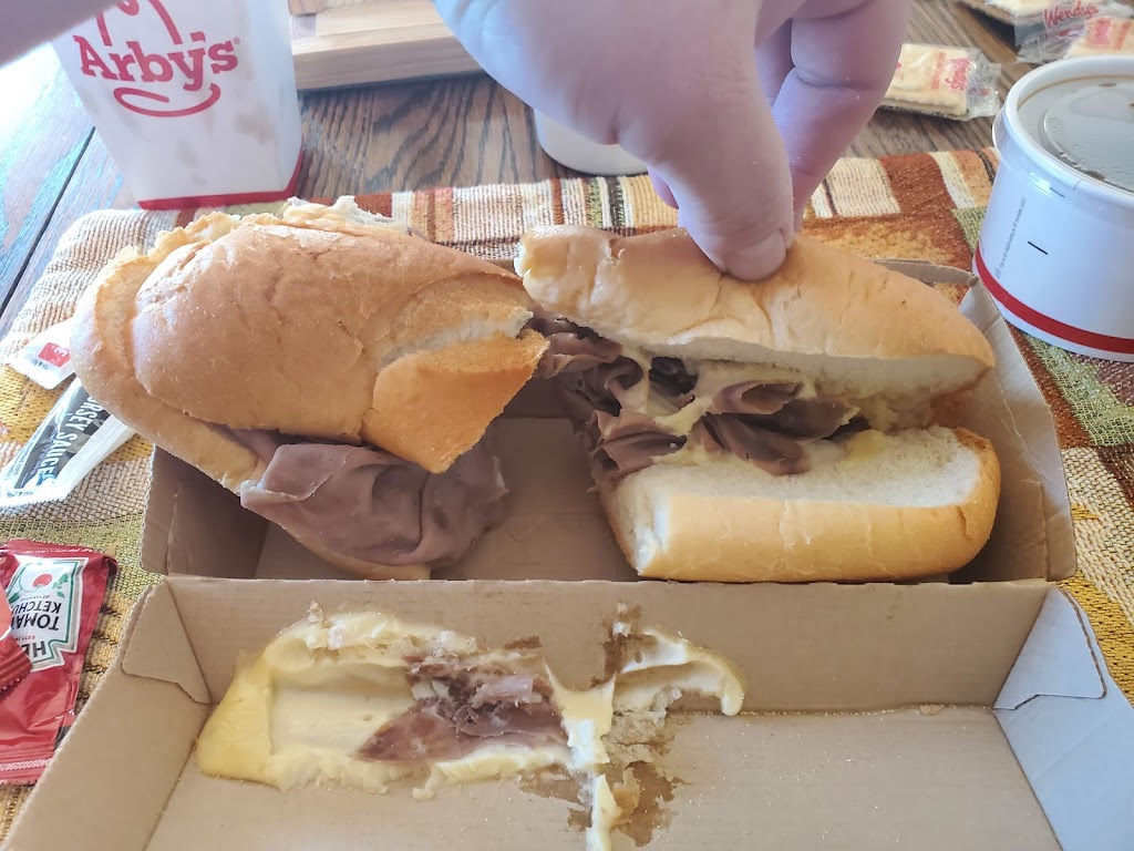 Arbys | meal takeaway | 875 N Main, Taylor, AZ 85939, USA | 9285369199 OR +1 928-536-9199