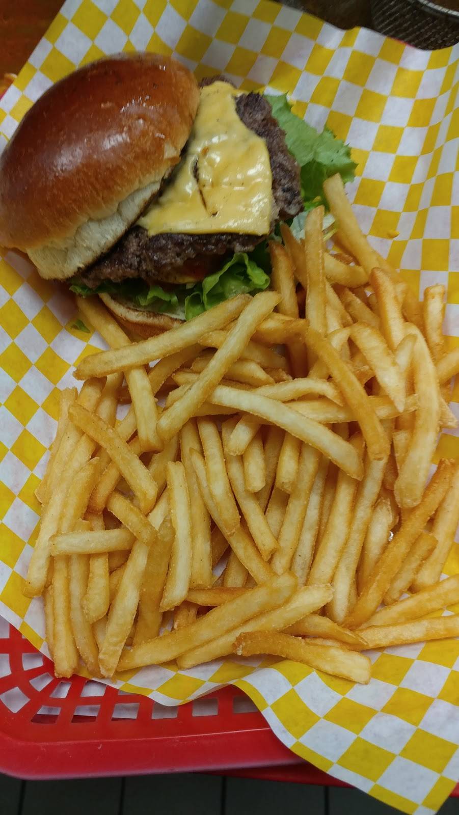 Fat Sams Philly Steaks | restaurant | 4726 Calumet Ave, Hammond, IN 46327, USA | 2199316400 OR +1 219-931-6400