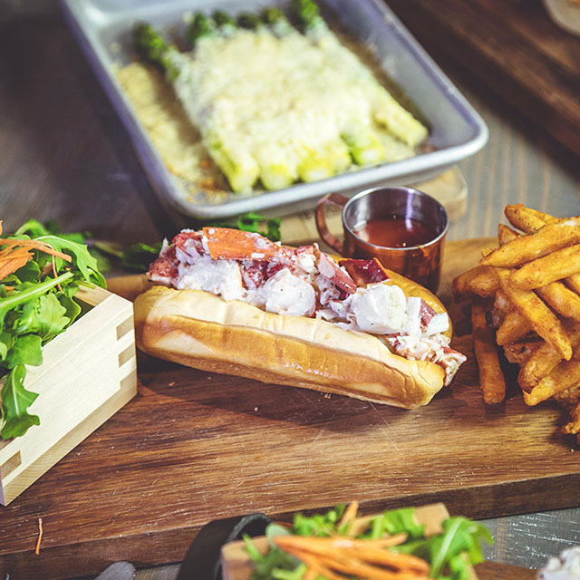 Crabulous Boil Seafood | restaurant | 379 Bloomfield Ave, Montclair, NJ 07042, USA | 9737833335 OR +1 973-783-3335