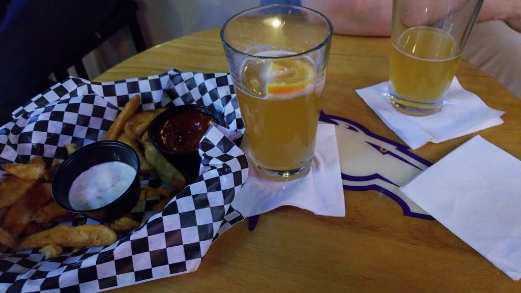 Primetime Sports Emporium | restaurant | 118 W 7th St, Pueblo, CO 81003, USA | 7195838878 OR +1 719-583-8878