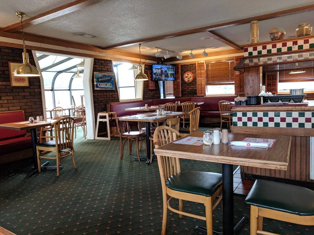 Pizza Hut | meal takeaway | 503 1st Ave NE, Winchester, TN 37398, USA | 9319670661 OR +1 931-967-0661