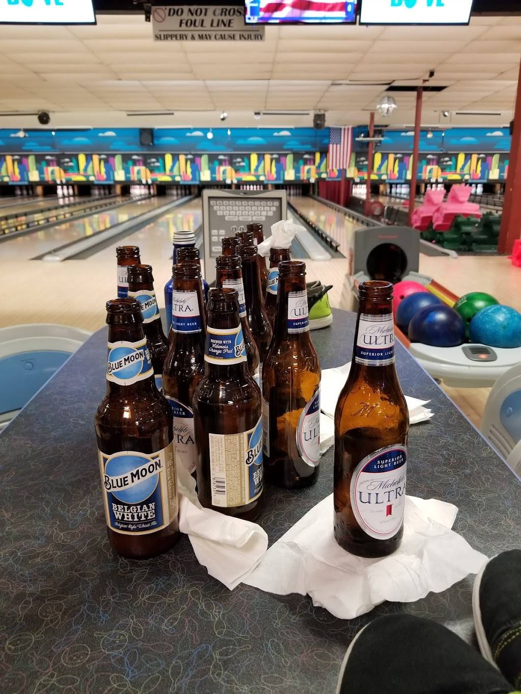 Winter Garden Bowl | meal takeaway | 715 S Dillard St, Winter Garden, FL 34787, USA | 4076143848 OR +1 407-614-3848