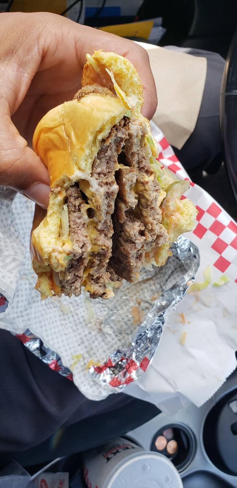 Checkers | restaurant | 8579 Pines Blvd, Hollywood, FL 33024, USA | 9544301759 OR +1 954-430-1759