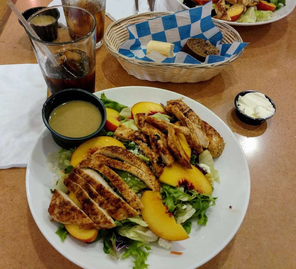 Cocos Bakery Restaurant | bakery | 16526 Soledad Canyon Rd, Canyon Country, CA 91387, USA | 6612517725 OR +1 661-251-7725