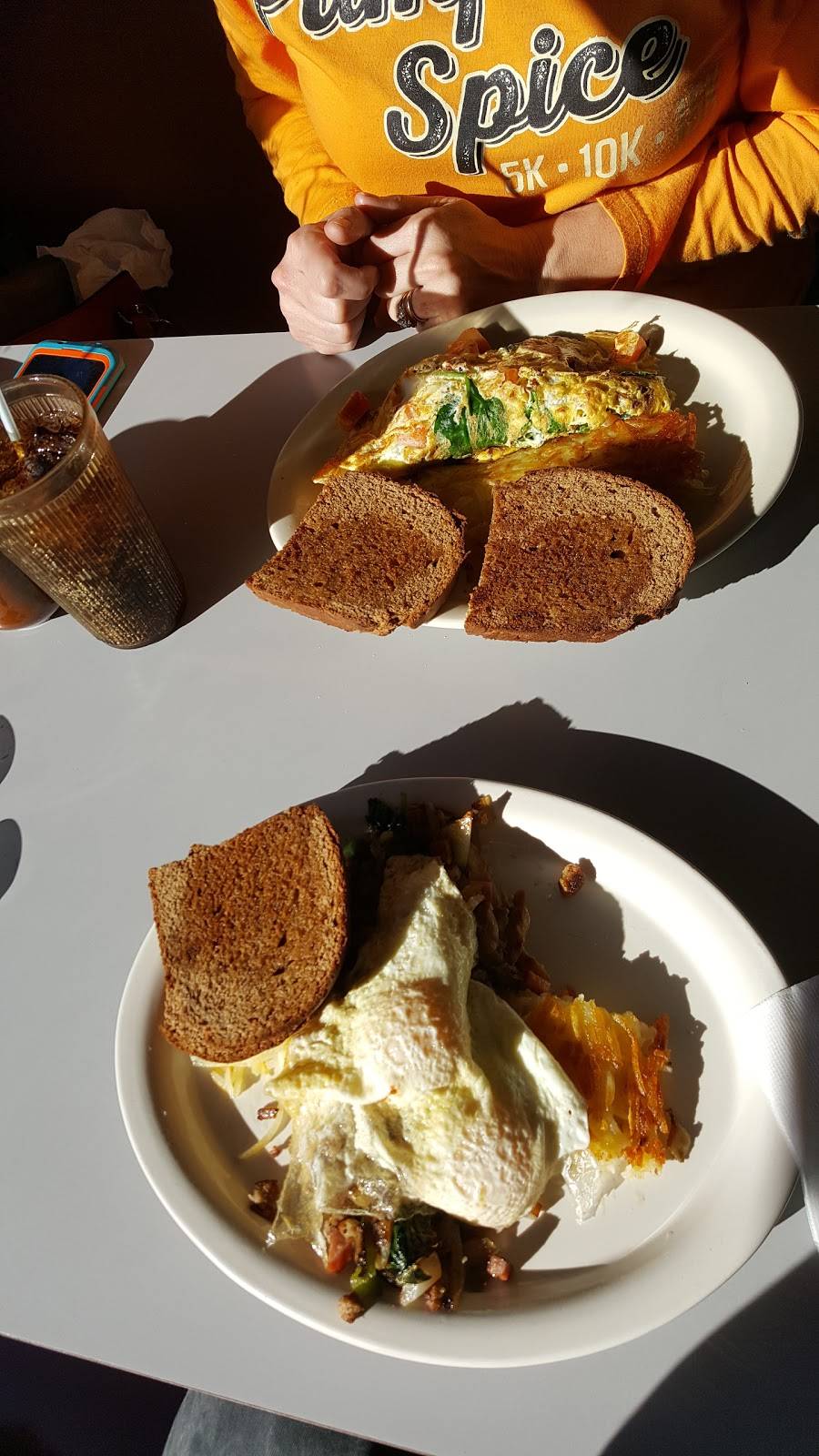 Rise & Shine Omelet Grill | restaurant | 1529 NW Cache Rd, Lawton, OK 73507, USA | 5803538150 OR +1 580-353-8150